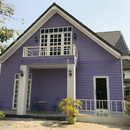 Usotel Waterland Hotel Udon Thani Bagian luar foto